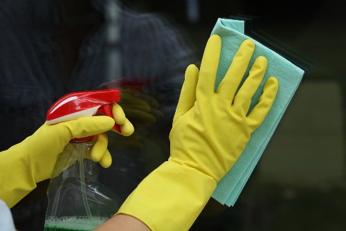 Local window cleaning for homes and flats in SW12