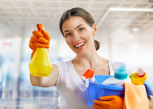 Move out cleaning tools and supplies for SW12 property cleaning