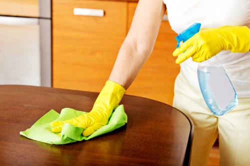 Short-let property cleaning support near Clapham South and SW12
